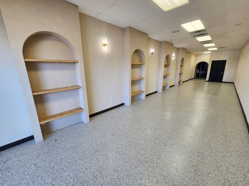 2528a S Campbell Ave, Springfield, MO, 65807-3502 | Card Image