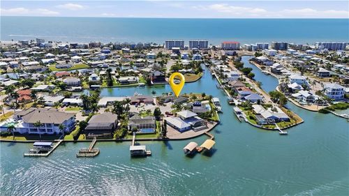 675 Randy Ln, FORT MYERS BEACH, FL, 33931-4017 | Card Image
