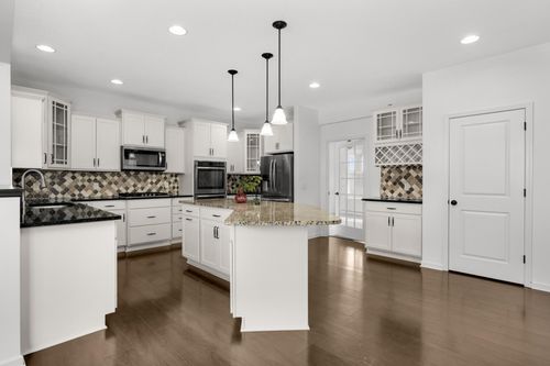 1535 138th St E, Rosemount, MN, 55068-2175 | Card Image