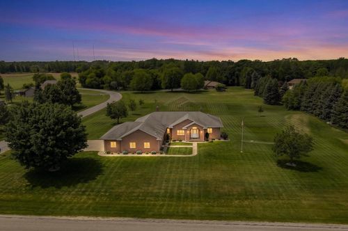 3093 Fascination Drive, LEDGEVIEW, WI, 54311 | Card Image