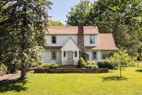 105 Guilford Rd, Syracuse, NY, 13224-1812 | Card Image
