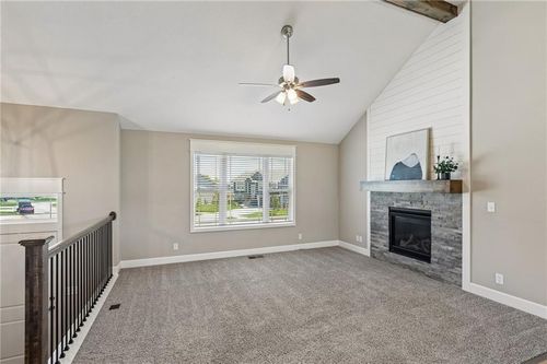 20602 Copper Creek Dr, Peculiar, MO, 64078-7869 | Card Image
