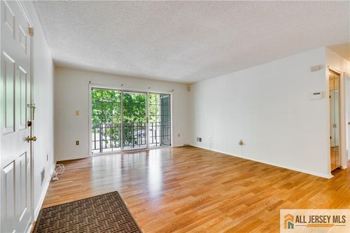 35 Brighton Way, North Brunswick, NJ, 08902-4278 | Card Image