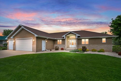 456 Wooden Shoe Cir, Holland, WI, 54130 | Card Image
