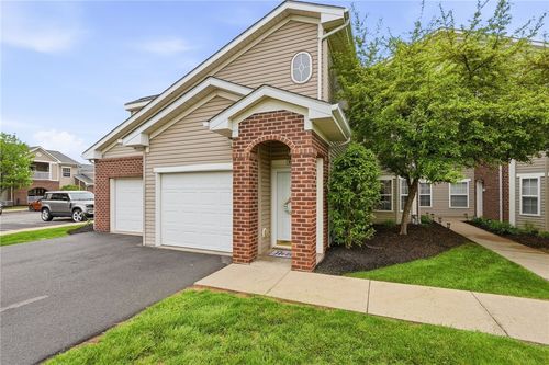 910 Stockton Rdg, Cranberry Twp, PA, 16066-2258 | Card Image