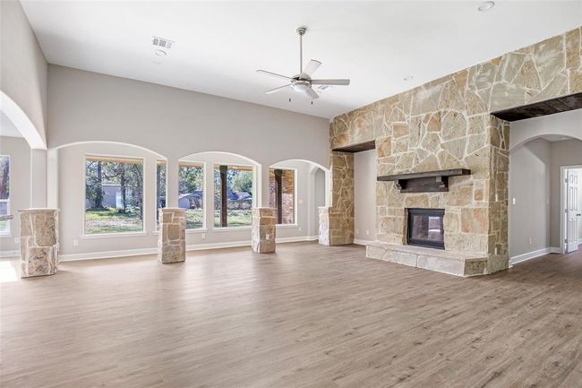510 Carriage View Ln, House other with 4 bedrooms, 3 bathrooms and 3 parking in Huffman TX | Image 8