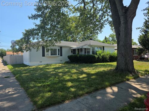 13621 Mulberry St, Southgate, MI, 48195-2444 | Card Image