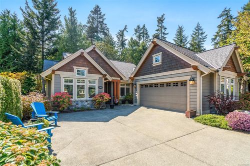 532 Eaglewood Crt, Qualicum Beach, BC, V9K0A3 | Card Image