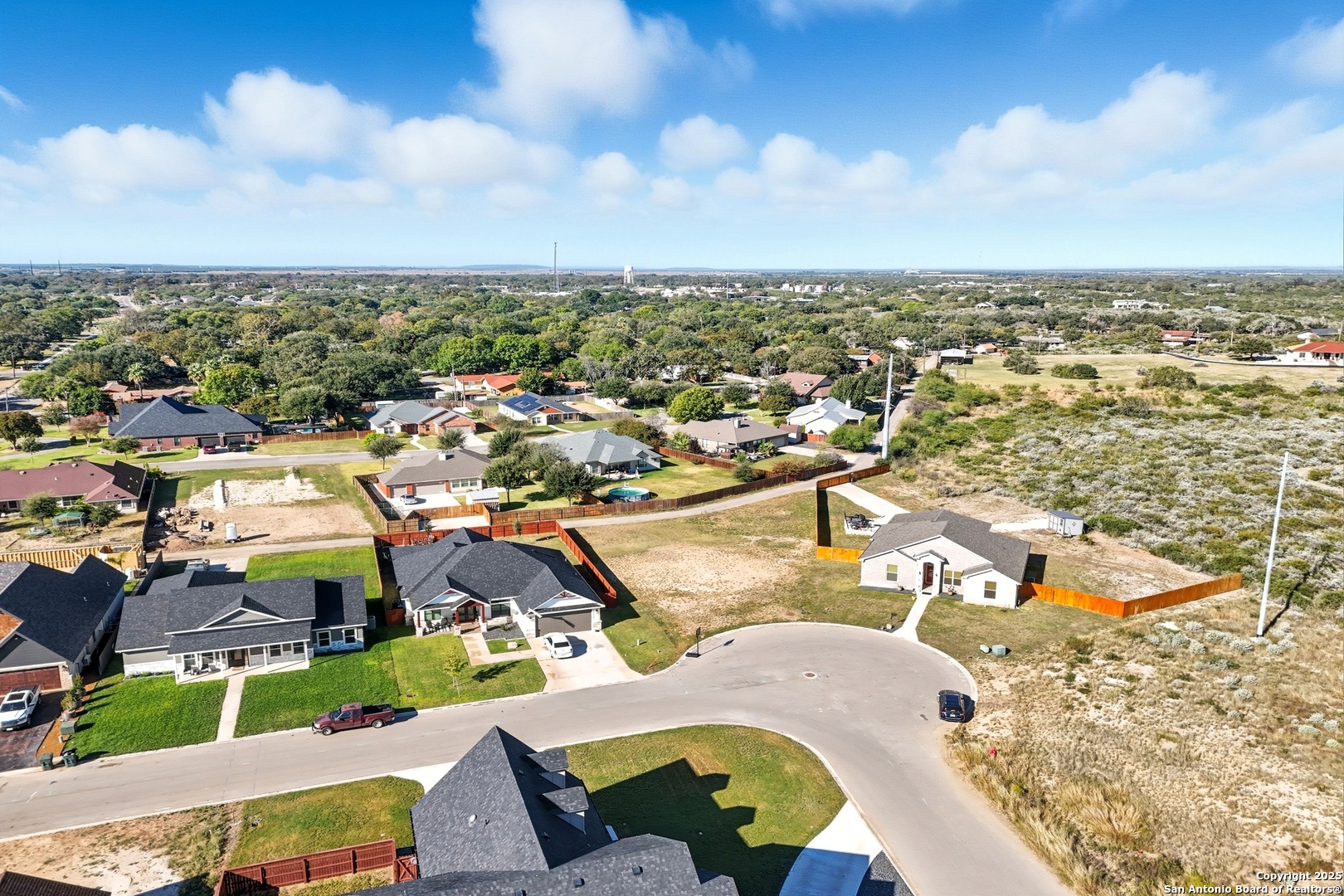 Land in Uvalde 2