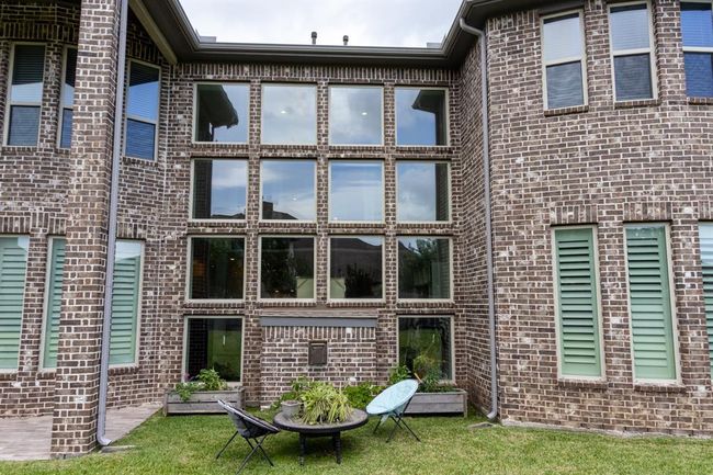 2218 Pleasant Hill Dr, House other with 5 bedrooms, 5 bathrooms and 3 parking in Friendswood TX | Image 44
