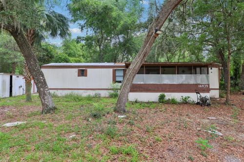 16939 Se 3rd Pl, SILVER SPRINGS, FL, 34488-5425 | Card Image