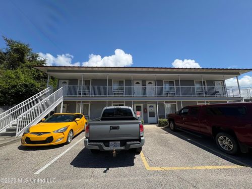 42-1664 Beach Blvd, Biloxi, MS, 39531-5361 | Card Image