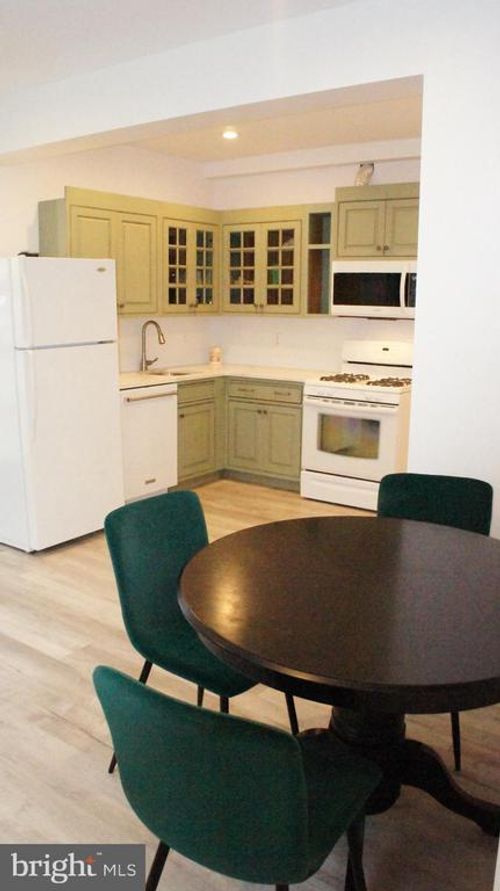 a-1900 S Randolph St, ARLINGTON, VA, 22204-5124 | Card Image