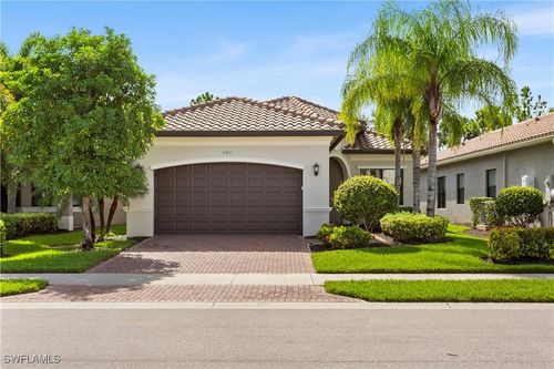 4486 Crimson Ave, NAPLES, FL, 34119-9064 | Card Image