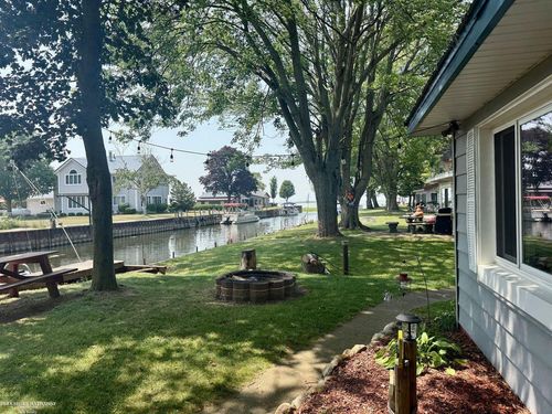 8681 Williams Ct, Pigeon, MI, 48755-9779 | Card Image