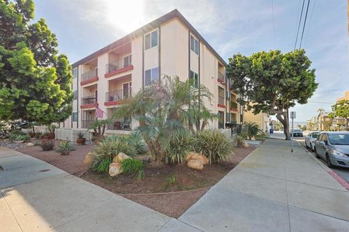 24-2244 2nd Ave, San Diego, CA, 92101 | Card Image