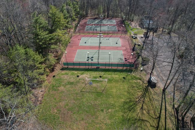 2 - 2 Byron Dr, Condo with 2 bedrooms, 2 bathrooms and null parking in Avon CT | Image 30