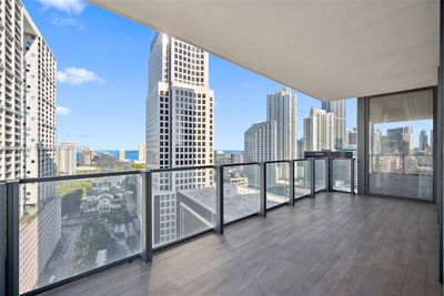 1711 - 68 Se 6th St, Condo with 2 bedrooms, 2 bathrooms and null parking in Miami FL | Image 1