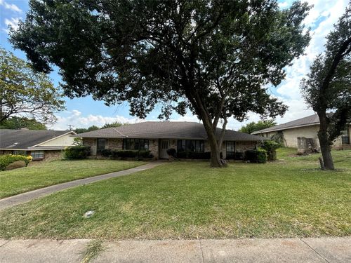 604 The Meadows Pkwy, Desoto, TX, 75115-4729 | Card Image
