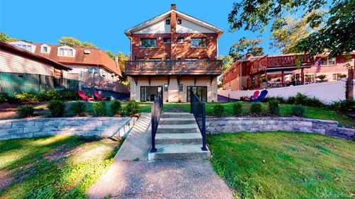 37 Lakeshore Dr, Oakland, NJ, 07436-2101 | Card Image