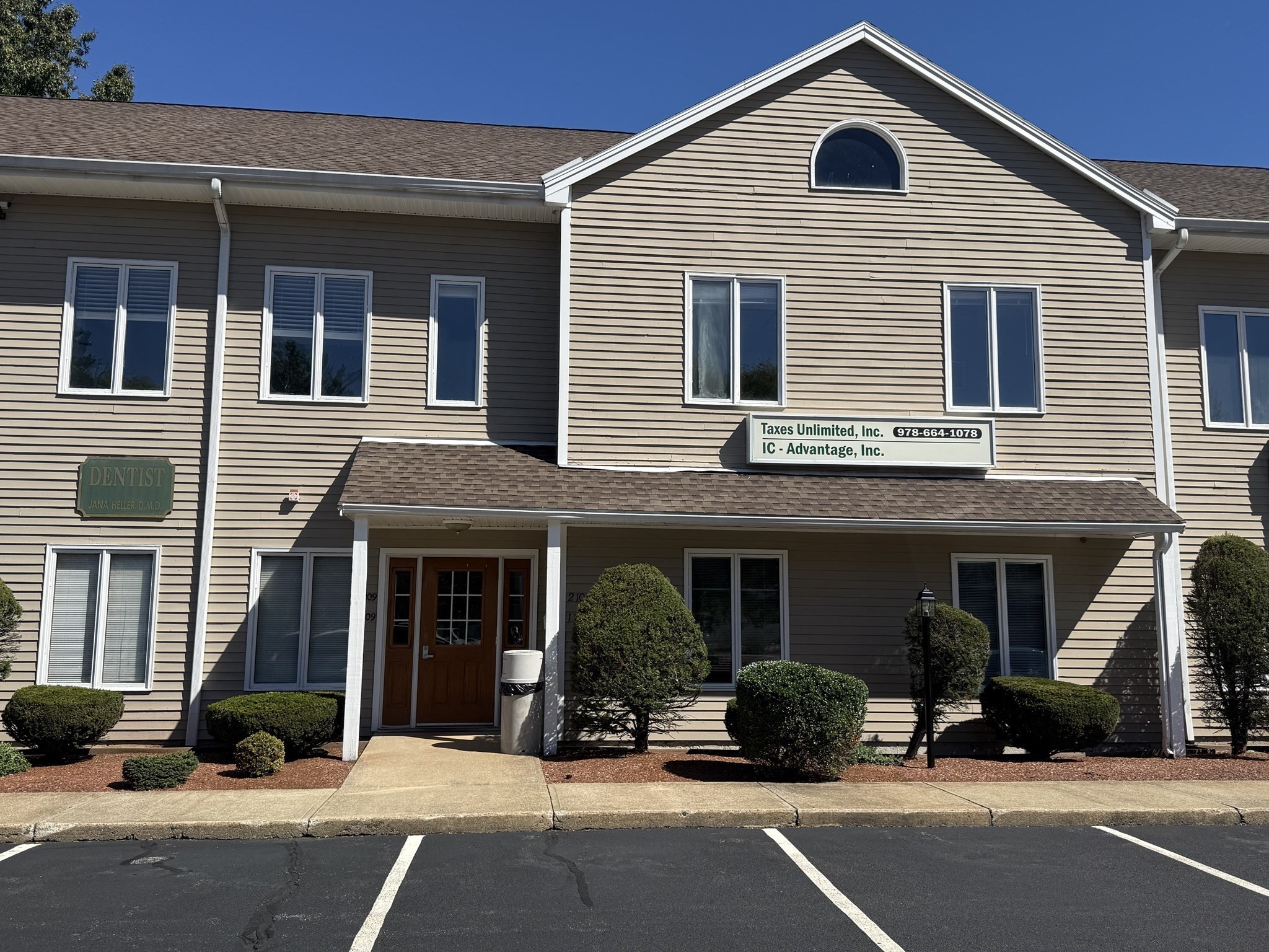Commercial Lease in Tewksbury