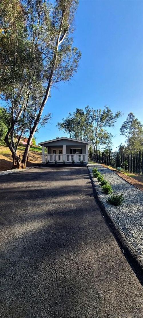 29763 Margale Ln, Vista, CA, 92084-1303 | Card Image