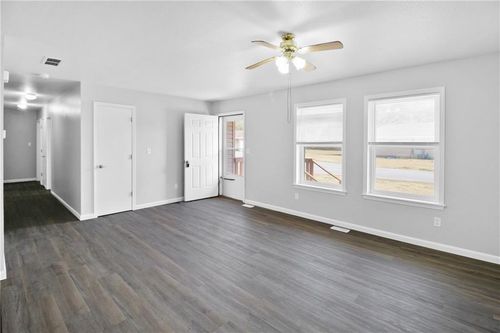 103 S Steuben Ct, Erie, KS, 66733-1241 | Card Image