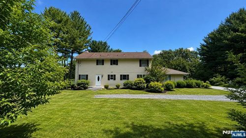 121 Rabbit Hill Road, West Windsor, NJ, 08550 | Card Image