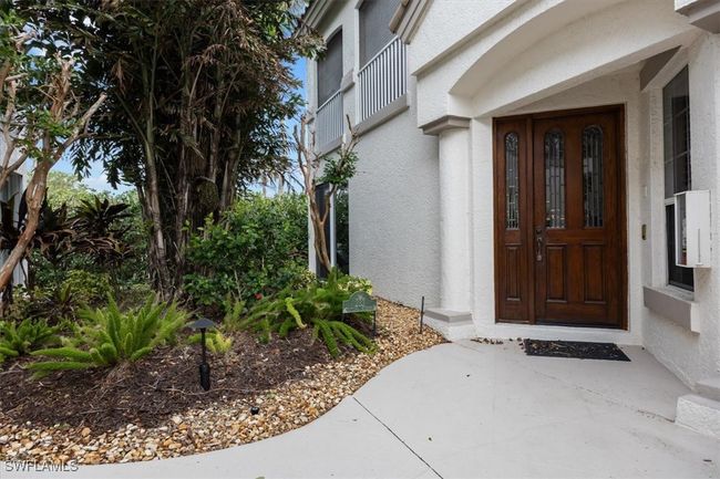 2205 - 233 Colonade Cir, Condo with 3 bedrooms, 4 bathrooms and null parking in NAPLES FL | Image 4