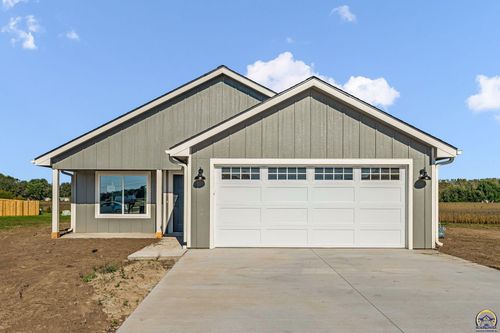 1922 Nw Greenwood Ct, Topeka, KS, 66618 | Card Image