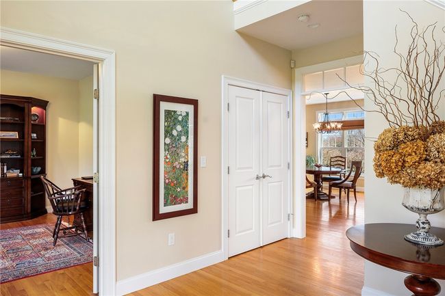 50 Elizabeth Ln, House other with 4 bedrooms, 4 bathrooms and 6 parking in Middletown RI | Image 7