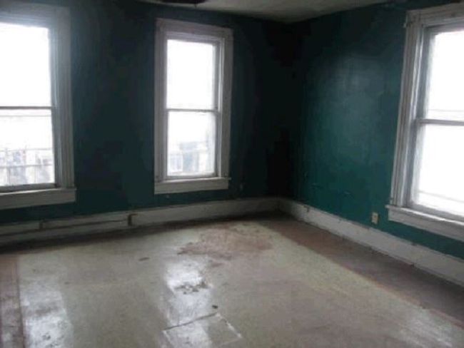 121 Market St, House other with 3 bedrooms, 2 bathrooms and null parking in Scottdale PA | Image 6