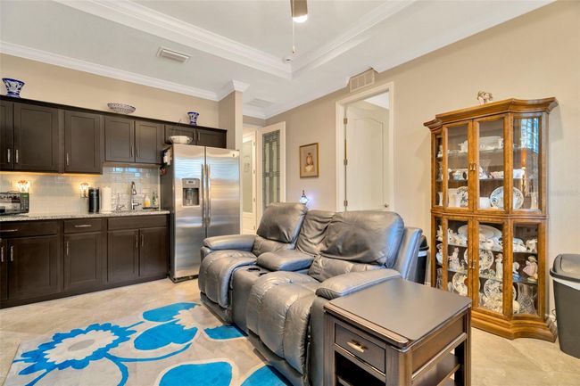 In-Law Suite Living Room & Kitchen | Image 9