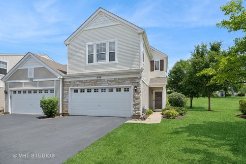 1936 Cobblestone Dr, Carpentersville, IL, 60110-1209 | Card Image