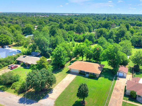 700 Hisel Rd, Del City, OK, 73115-4532 | Card Image