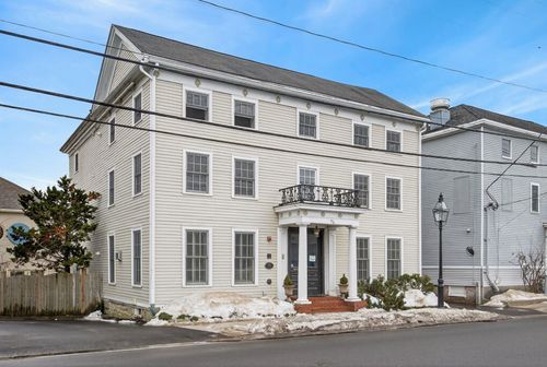 apt-1-86 Islington St, Portsmouth, NH, 03801-4278 | Card Image