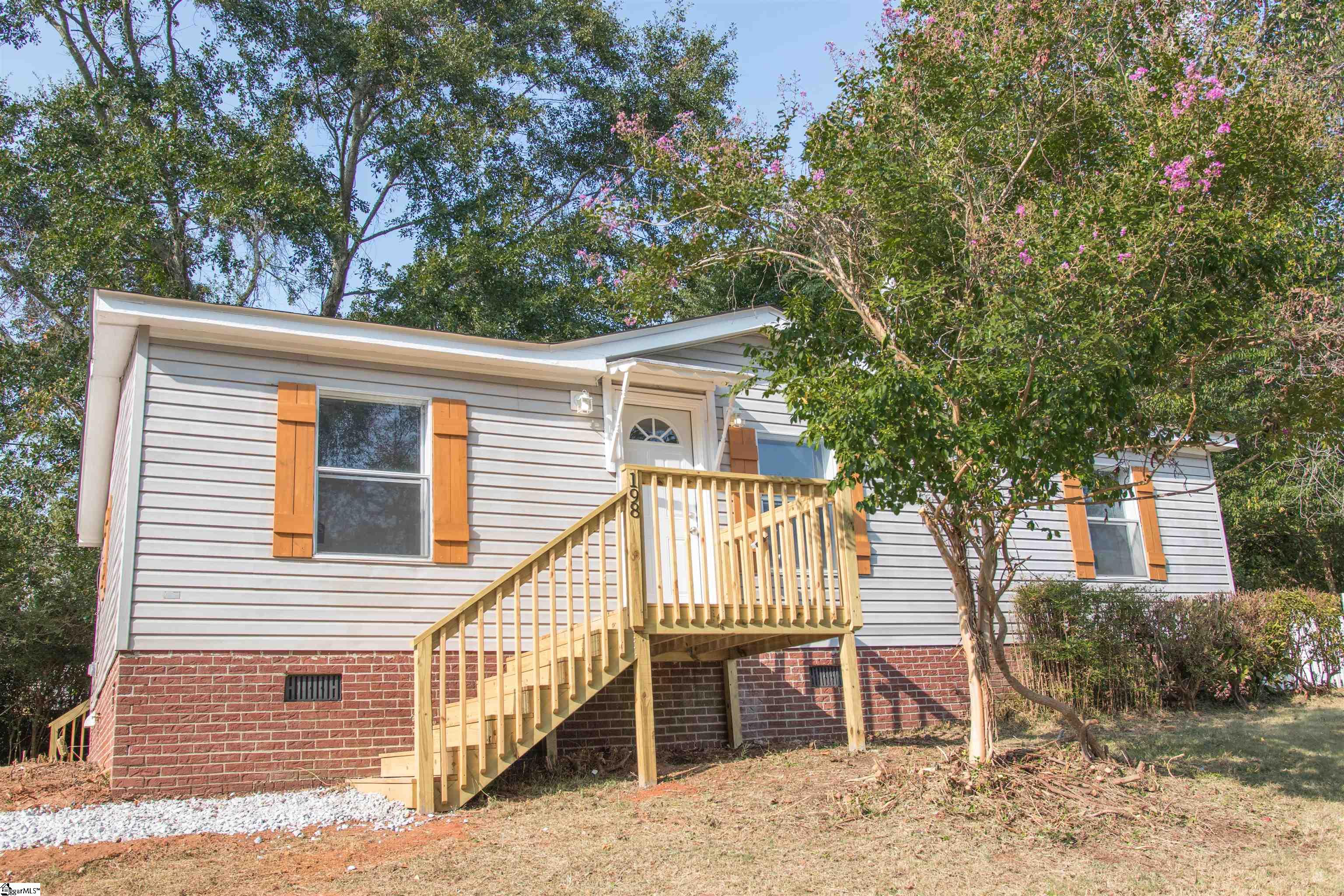 Old Farrs Bridge Rd, Greenville, SC 29611