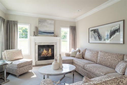 311 Hudson View Ter, Hyde Park, NY, 12538-3551 | Card Image