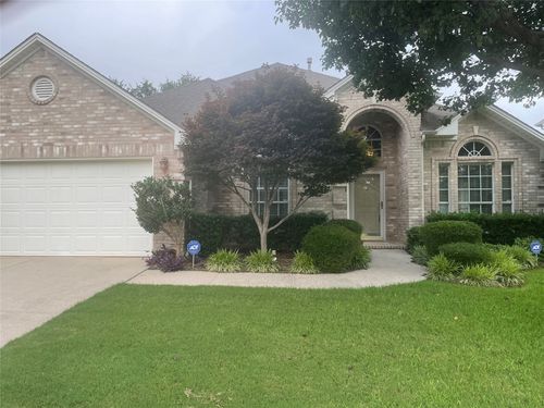 6506 Parkside Dr, Arlington, TX, 76001-8442 | Card Image