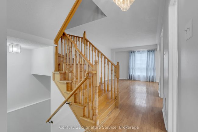 44 Bramfield St, House attached with 4 bedrooms, 3 bathrooms and 1 parking in Brampton ON | Image 16