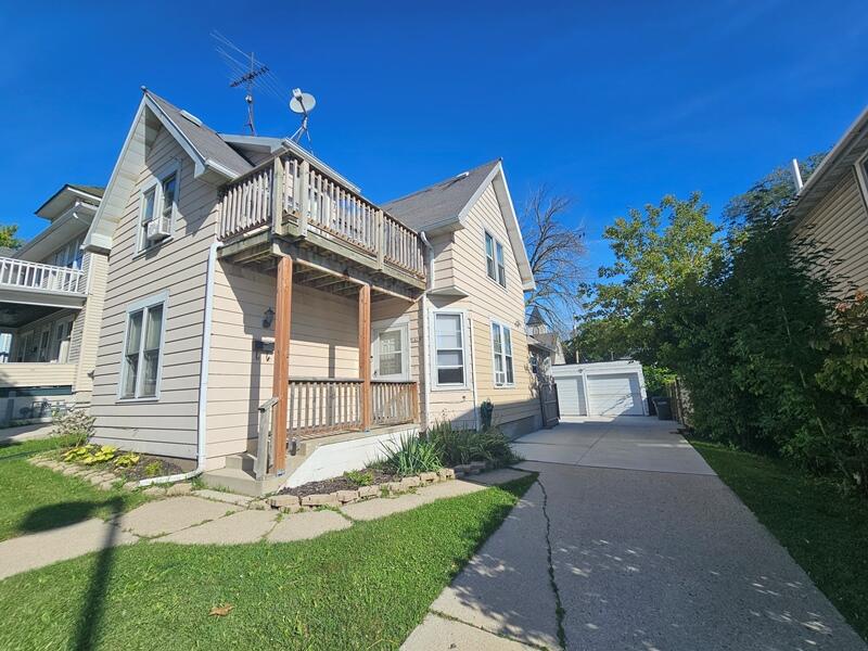 Erie Ave, Sheboygan, WI 53081