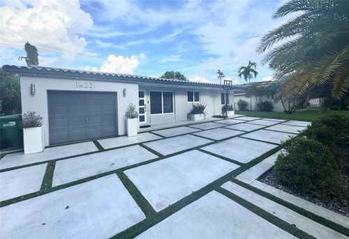 14231 Lake Candlewood Court, Miami Lakes, FL, 33014 | Card Image