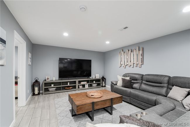 4652 Brush College Rd, Home with 4 bedrooms, 3 bathrooms and null parking in Floyds Knobs IN | Image 26