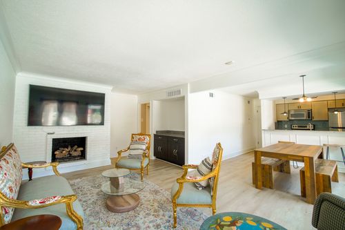 123-5926 Sandhurst Ln, Dallas, TX, 75206-4748 | Card Image