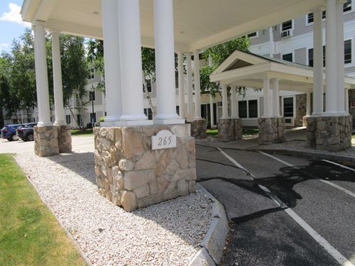 unit-101-265 Edward J Roy Dr, Manchester, NH, 03104-4163 | Card Image