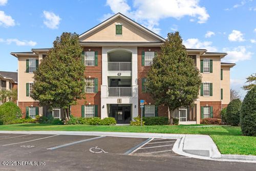 833-785 Oakleaf Plantation Pkwy, ORANGE PARK, FL, 32065-3533 | Card Image