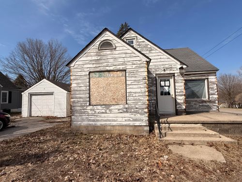 7 S Elm St, Hesperia, MI, 49421-9327 | Card Image