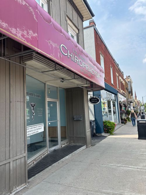 {{alt}} | Card Image