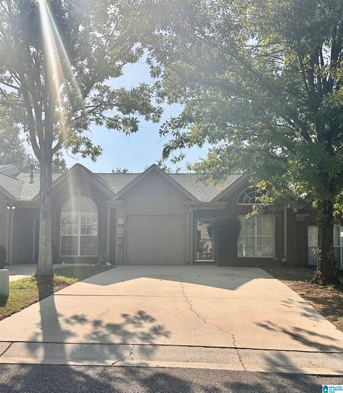 574 Cahaba Manor Dr, Pelham, AL, 35124-1590 | Card Image