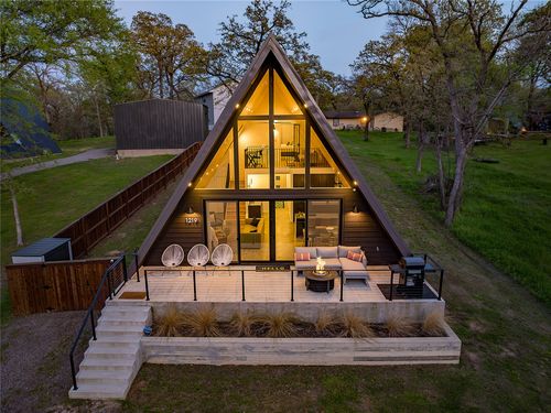 1219 Whispering Springs Dr, Tool, TX, 75143-2104 | Card Image